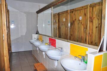 Фото номера Коттедж с 2 спальнями Кемпинги Campsite Leiputrija г. Адажи 13