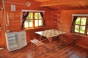 Фото номера Коттедж (для 8 взрослых) Кемпинги Campsite Leiputrija г. Адажи 3