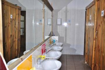 Фото номера Коттедж с 2 спальнями Кемпинги Campsite Leiputrija г. Адажи 2